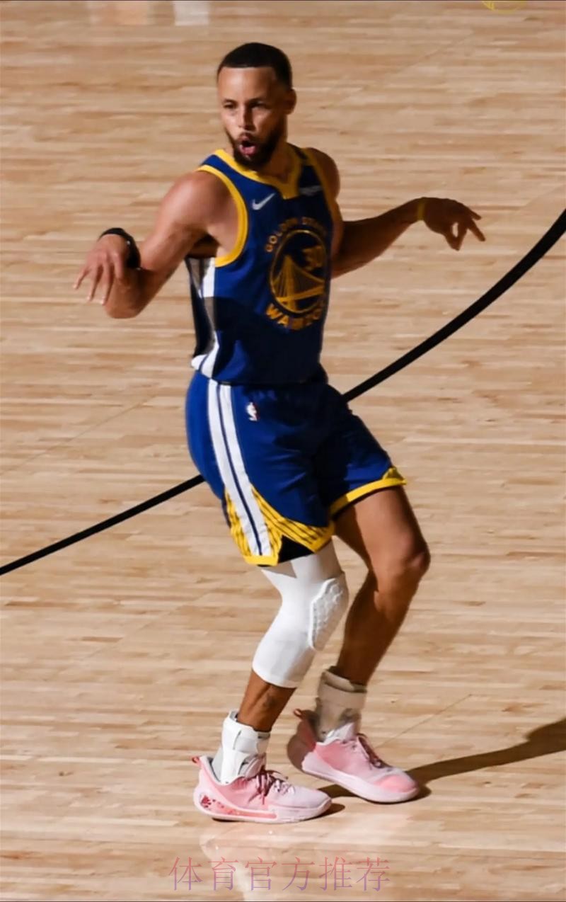 勇士本场首发:库里、穆迪、理查德、巴特勒、波斯特 勇士本场首发:库里、穆迪、理查德、巴特勒、波斯特